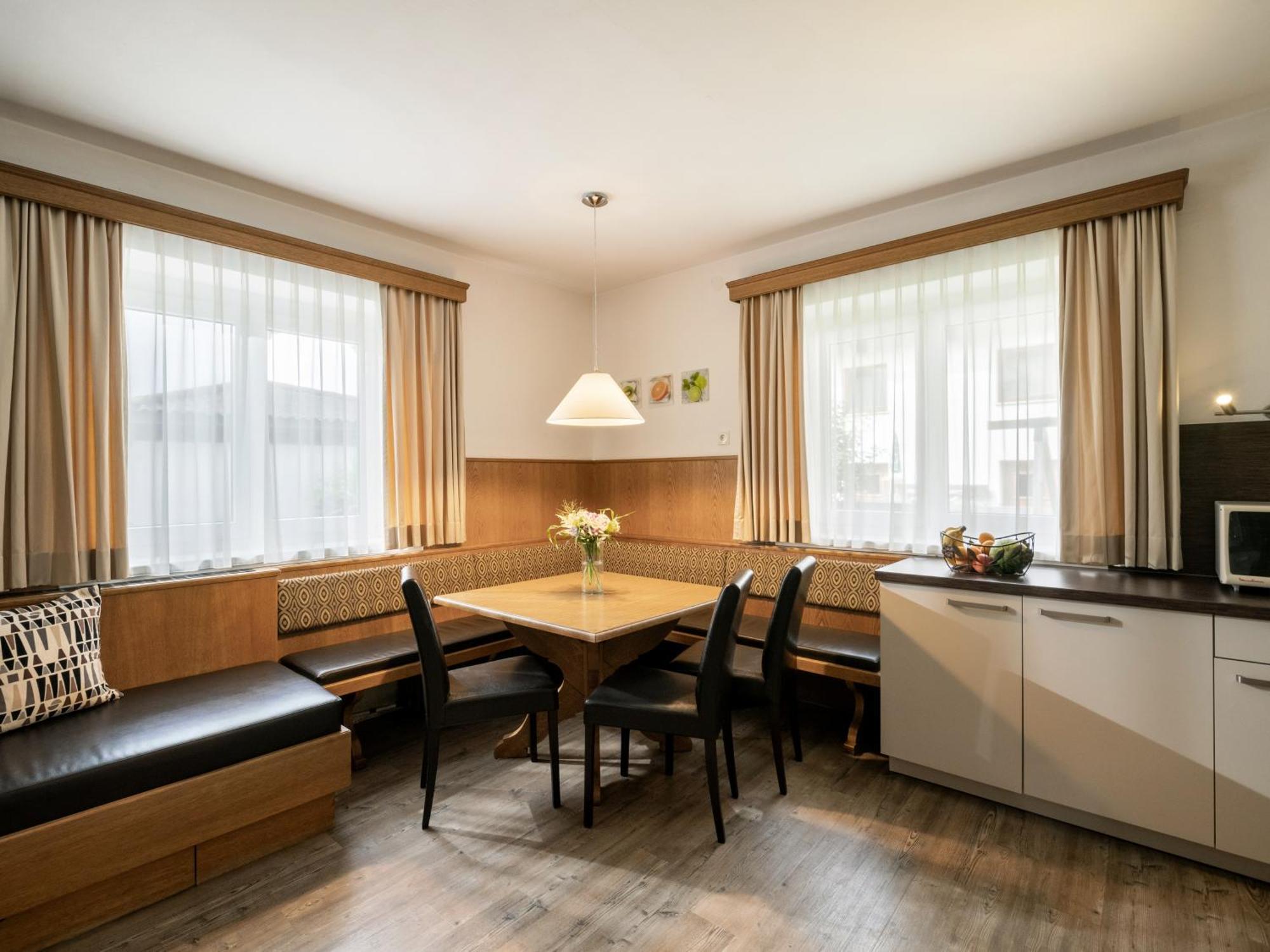 פוגן Appartements Pungg מראה חיצוני תמונה